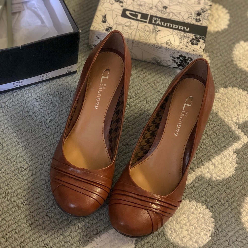 CL by Laundry Cognac Sallie Slip On Block Heels
